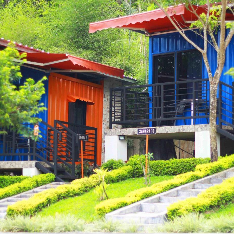 Jsi Resort Puncak Luaran gambar