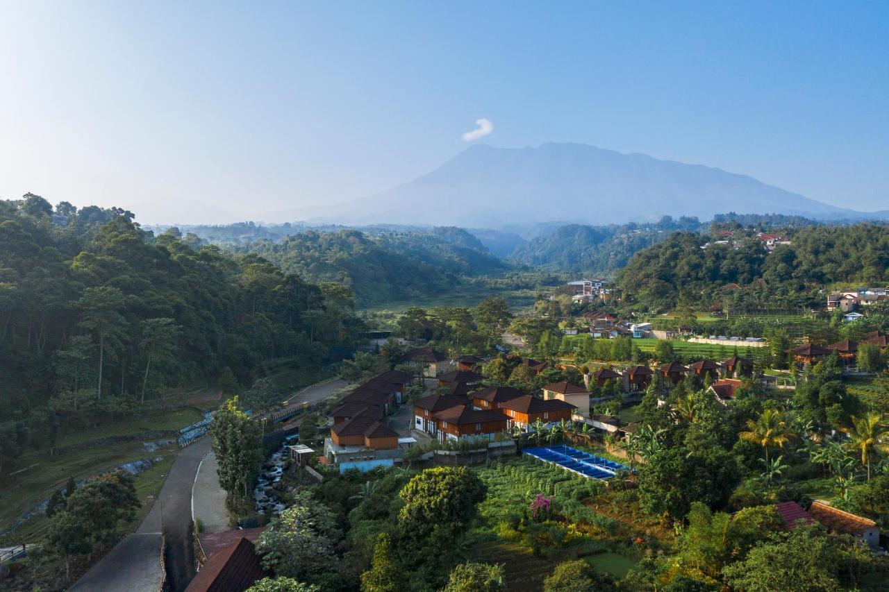 Jsi Resort Puncak Luaran gambar